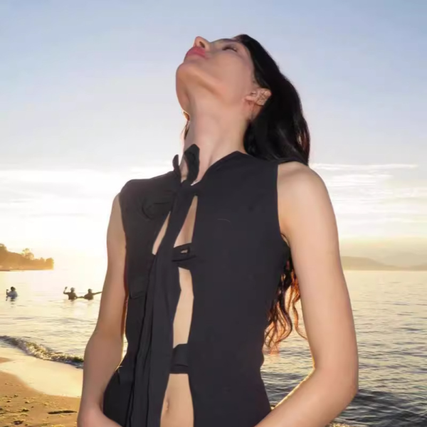 🖤 Chic Lace-Up Slim Fit Vest Sleeveless Sexy Tank Top – Trendy & Stylish 🖤