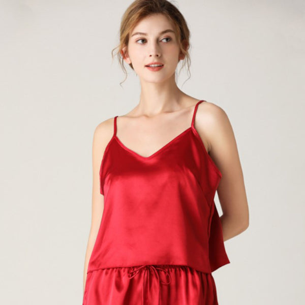 🛌 Cozy & Chic V-Neck Pajama Set – Soft, Stylish & Perfect for Lounging ☁️