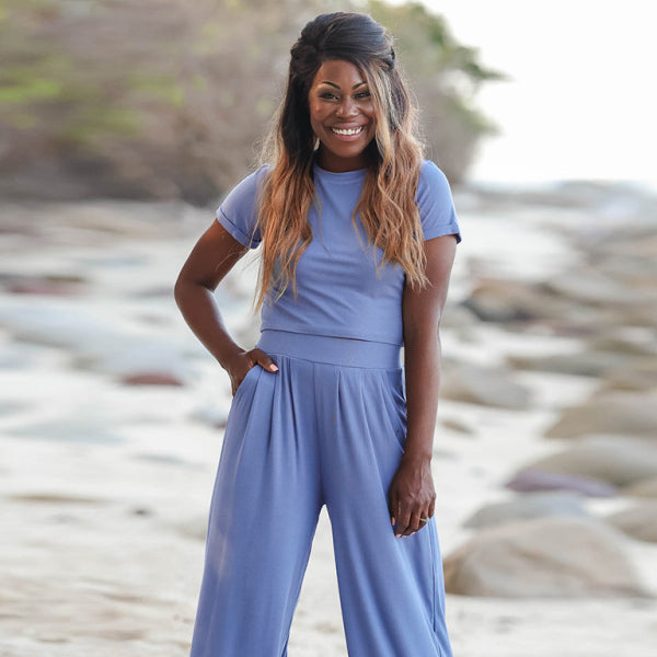 β¨ Cozy & Chic Two-Piece Lounge Set β Trendy Round Neck Tee + Comfy Pants for Everyday Style β¨