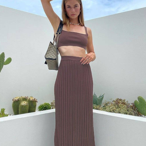 β¨ Chic Knitted Camisole & Pleated Skirt Set β Elegant, Trendy & Perfect for Any Occasion β¨