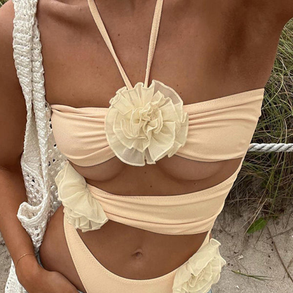 🔥 Backless Halter Jumpsuit with 3D Floral Detail – Sexy & Chic Street Style 🌸