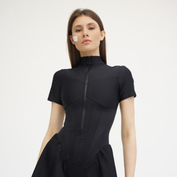 ✨ Sexy Short Sleeve Zipper Jumpsuit – Flattering Tight Fit Romper for Summer ✨