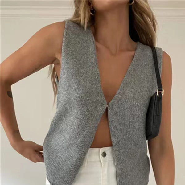 π₯ Sleek & Sexy Deep V Knitted Sleeveless Cardigan Top β Hot Girl Style Must-Have π₯