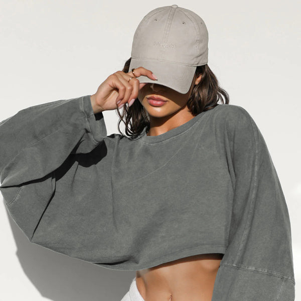 ποΈ Oversized Round Neck Sweatshirt β Comfy, Chic & High-Waisted Vibes β¨π