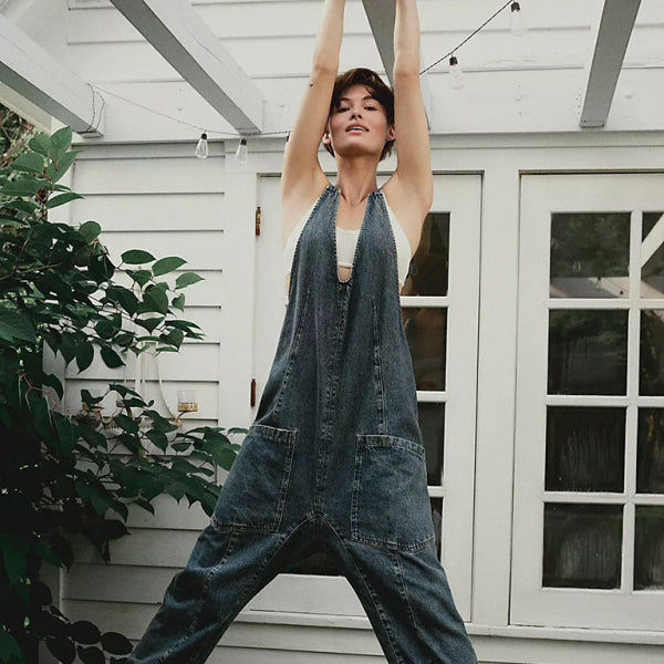 🛍️ Chic Washed Denim V-Neck Jumpsuit Adjustable Overalls – Trendy & Comfy Must-Have 🤩
