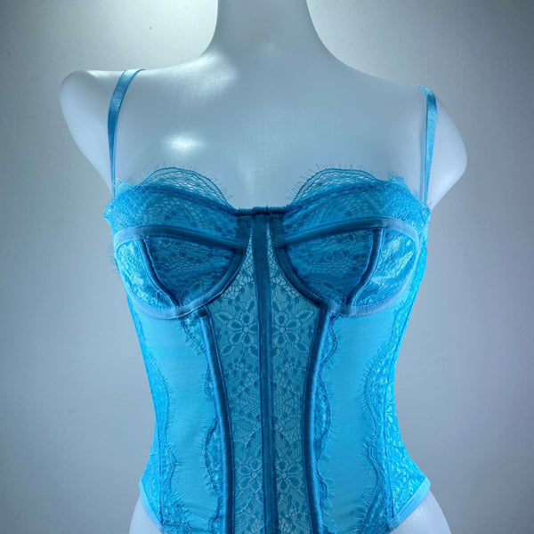 β¨ Lace Embroidered Sexy Tube Top β Backless, Stylish & Trendy Must-Have β¨