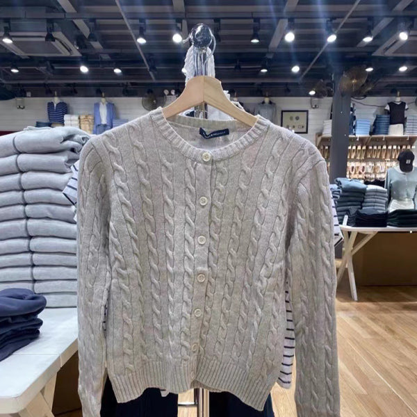 π§₯ Cozy Chic Retro Knit Cardigan β Trendy & Perfect for Any Season π