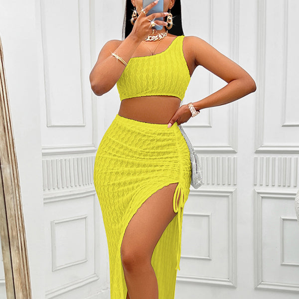 🖤 Chic Off-Shoulder Top & Slit Skirt Set – Trendy Two-Piece Outfit for Any Occasion 🤍