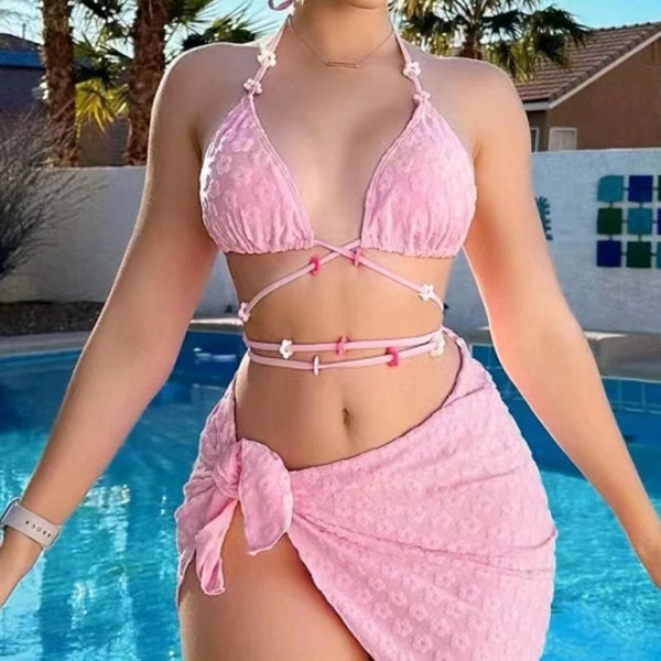 Feminine Floral Lace Bikini Set – Trendy 3-Piece Swimwear for a Cute Beach Look