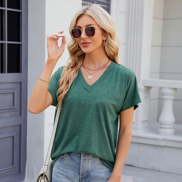 🛍️ Chic & Comfy V-Neck T-Shirt – Casual Everyday Essential ✨