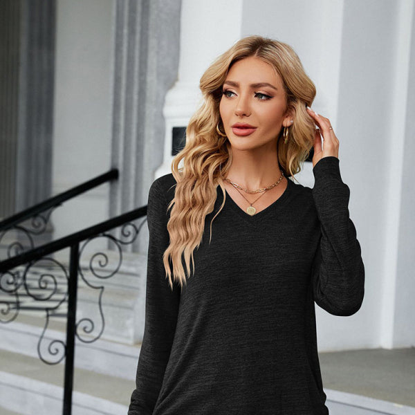 ποΈ Chic & Comfy V-Neck Smocked Long-Sleeve Top β Perfect for Any Season β¨
