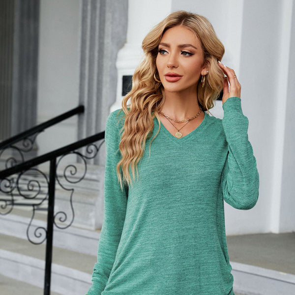 ποΈ Chic & Comfy V-Neck Smocked Long-Sleeve Top β Perfect for Any Season β¨