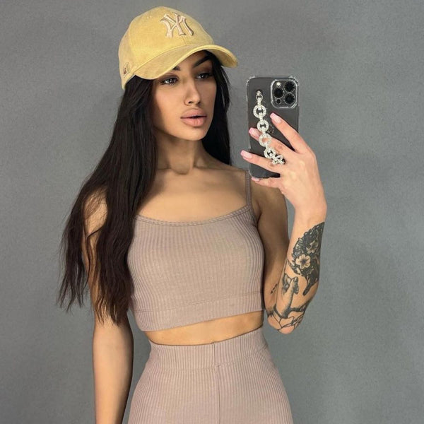 π₯ Sexy Suspender Shorts Yoga Set β Trendy Sporty Chic Outfit for Gym & Streetwear π₯