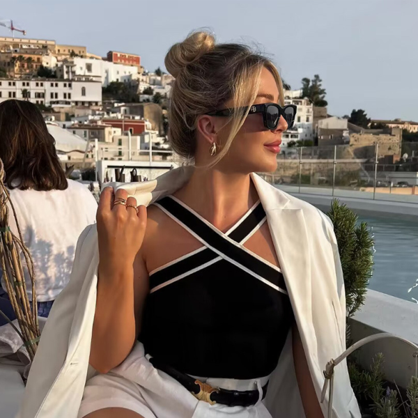 🔥 Chic Slim Fit Knitted Tank Top – Trendy & Comfy for Any Look 🔥