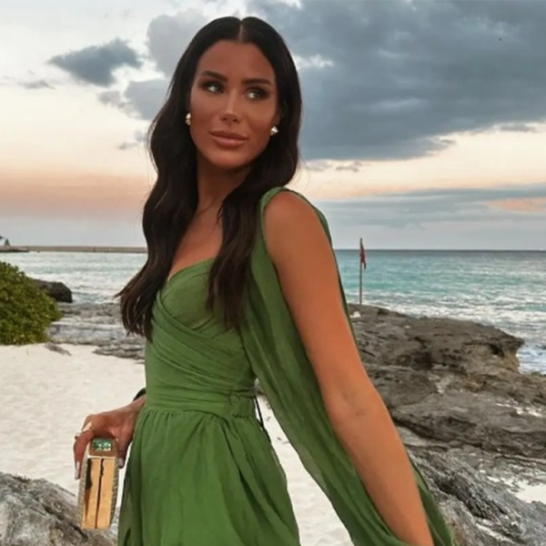 β¨ Chic Off-Shoulder V-Neck Dress Sexy & Stylish for Any Occasion β¨