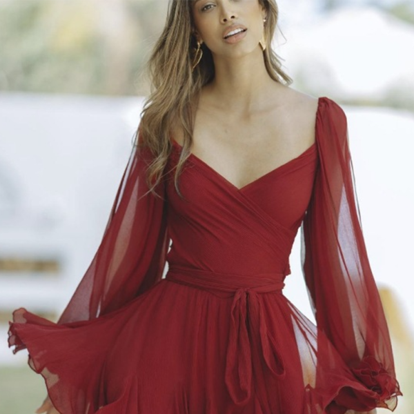 β¨ Chic Off-Shoulder V-Neck Dress Sexy & Stylish for Any Occasion β¨