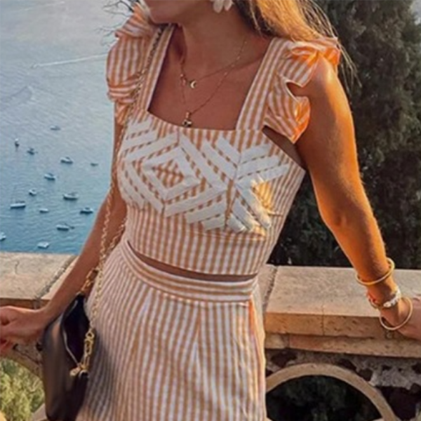 🛍️ Chic Wavy Edge Two-Piece Skirt Set – Trendy & Stylish for Spring Summer ☀️