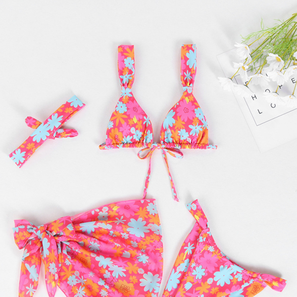 👙 Trendy 4-Piece Bikini Set Sexy Backless Swimsuit Print 🌊 Perfect for Summer Vacay