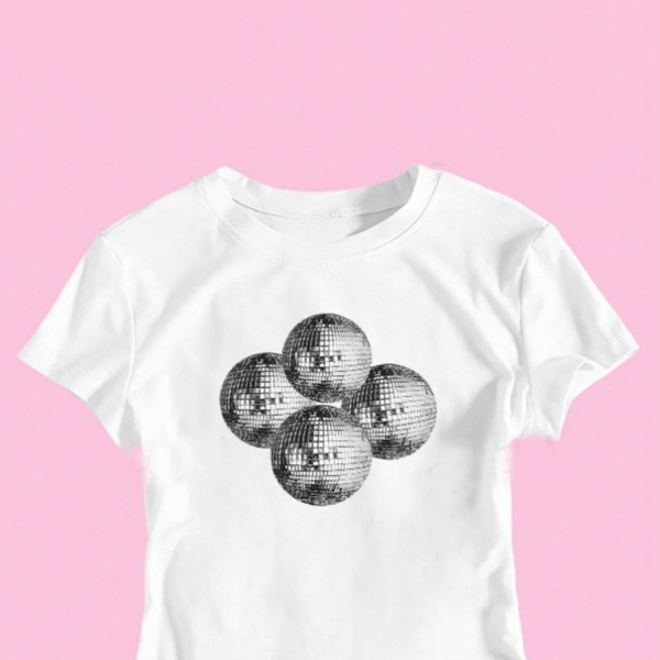 🛍️ Trendy Letter Print Crop Top – Stylish & Comfy Short Sleeve Tee for Women 🌟