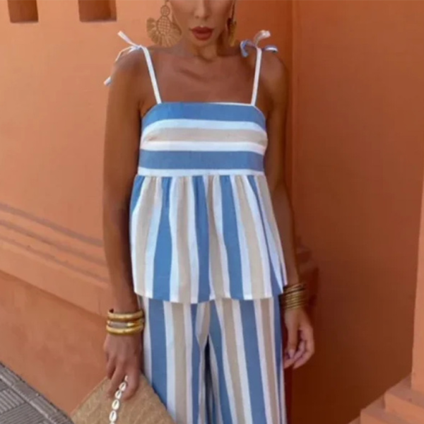 π€ Chic & Trendy Striped Two-Piece Jumpsuit β Sleek Suspender Trousers Set for Women π€