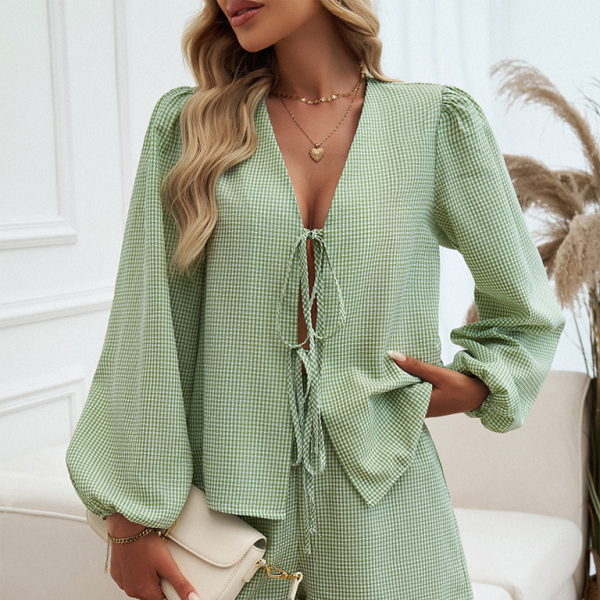 ποΈ Chic Lace-Up Cardigan & Shorts Set β Trendy 2-Piece Outfit for Any Season ποΈ