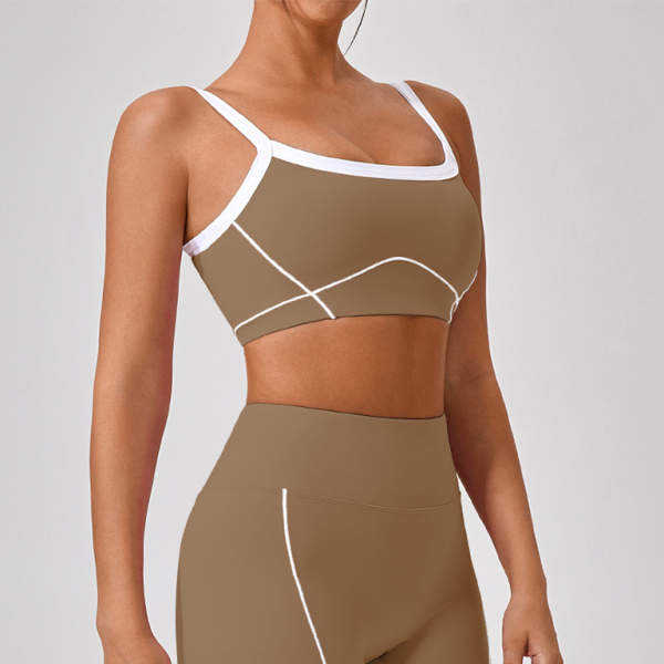 SculptFit Contrast Color Yoga Set β Elevate Your Activewear Game!