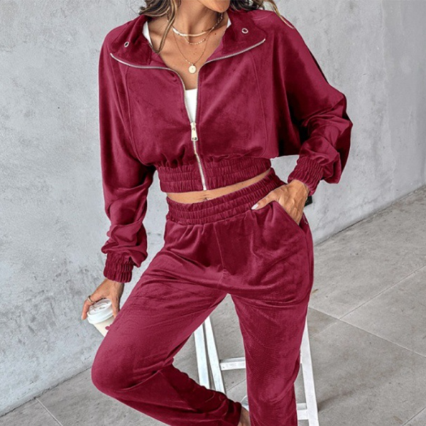 β¨ Luxe Velvet Tracksuit Set β Chic & Cozy 2-Piece Lounge Outfit for Fall & Winter β¨