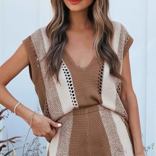 π Women's Casual Shorts + V-neck Sweater Two-Piece Set β Your Go-To Vacation Look! π