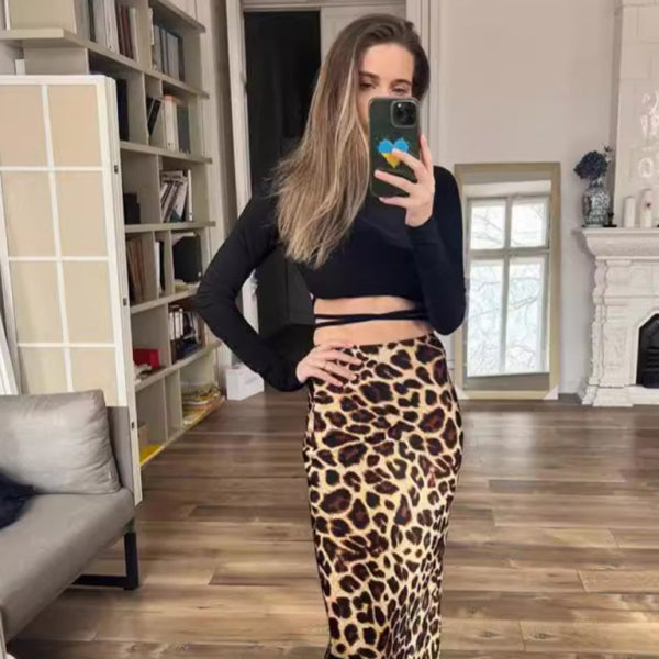 Fierce & Flawless Leopard Print High Waist Mini Skirt Stylish Two-Tone Bodycon Skirt for Women