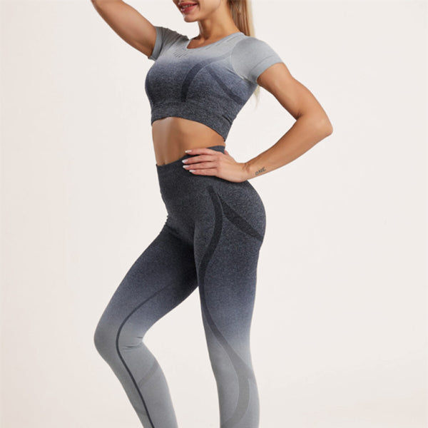 π§ββοΈ Seamless Ombre Yoga Set β Trendy, Comfy & Sculpting Two-Piece π€