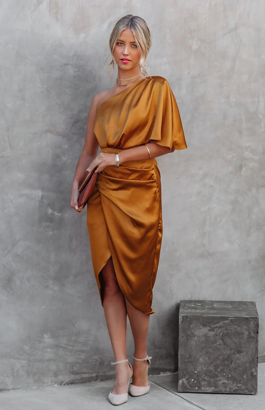 stylish One Sleeve Pleated Waist Dress – Elegant & Flattering Fit for Any Occasion