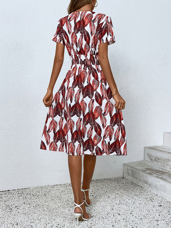 🌿 Leaf Print V-Neck Midi Dress – Chic & Breezy Vacation Outfit ✨