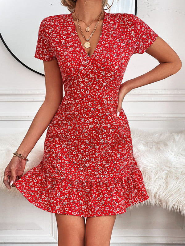 🌸 Chic & Flirty V-Neck Floral Dress – Perfect for Vacation & Date Night! 🌸