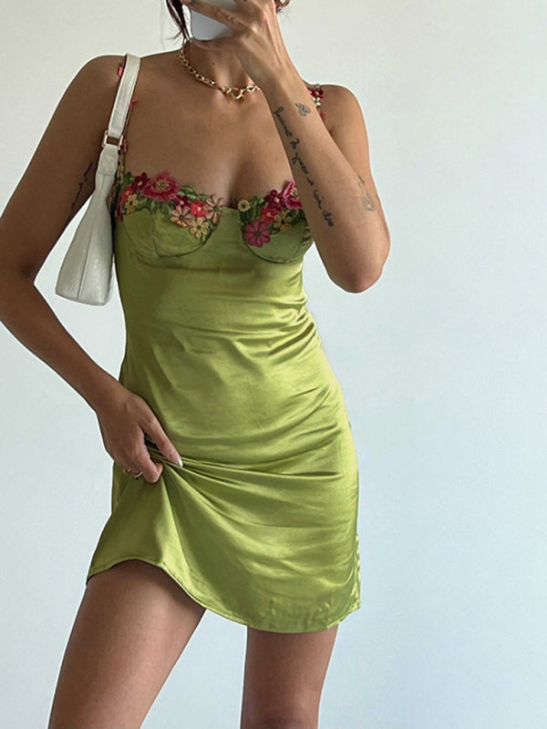Waist-Cinching Embroidered Mini Dress – stylish, Curve-Hugging & Chic