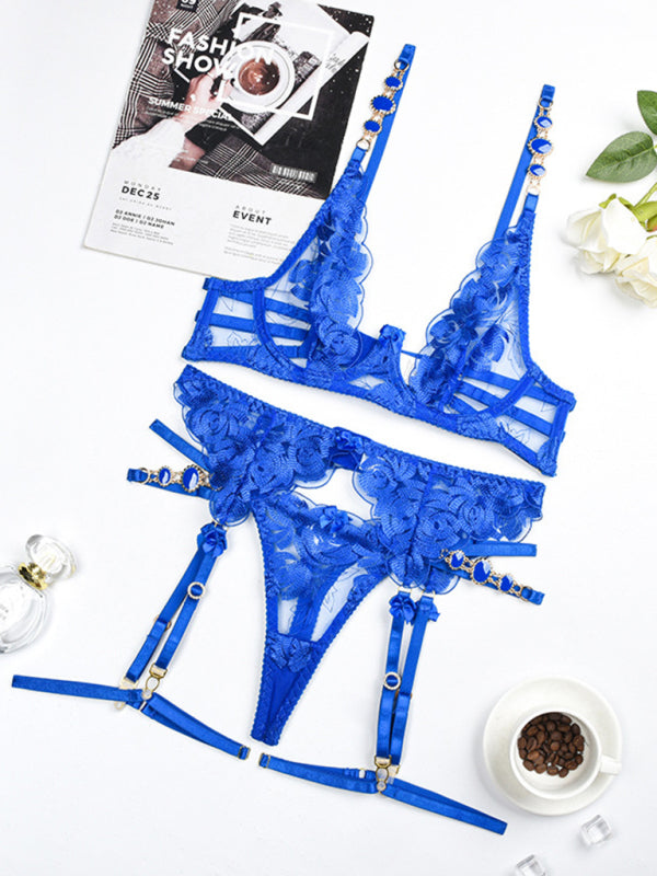 Retro Embroidered intimates Set – stylish Push-Up Bra & Panty