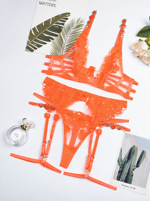 Retro Embroidered intimates Set – stylish Push-Up Bra & Panty