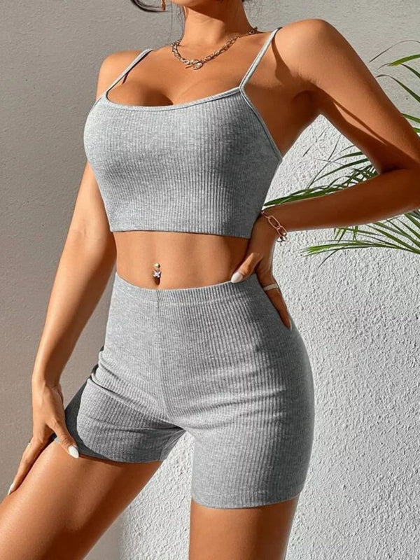 🔥 Sexy Suspender Shorts Yoga Set – Trendy Sporty Chic Outfit for Gym & Streetwear 🔥