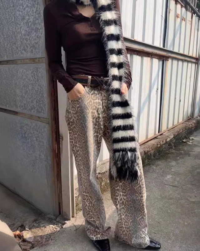 🖤 Retro Leopard Print Wide-Leg Jeans – Street Style Meets Comfort 🐆✨