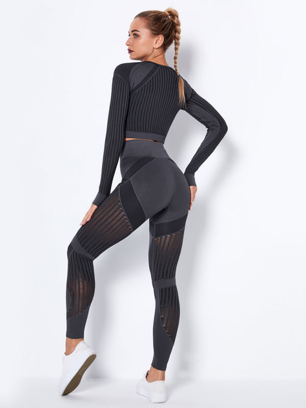 🖤 Seamless Striped Yoga Set – Stretch, Slay & Stay Stylish 🖤