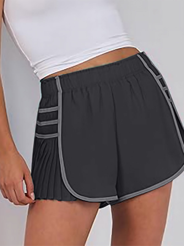 🩷 Quick-Dry Pleated Sports Shorts – Flattering, Breathable & Stylish 🏃‍♀️