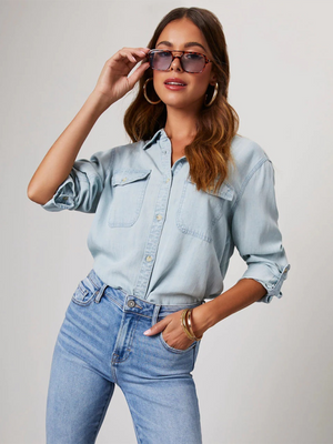 👖 Chic & Casual Denim Shirt – Long Sleeve, Button-Up & Effortlessly Stylish 💙