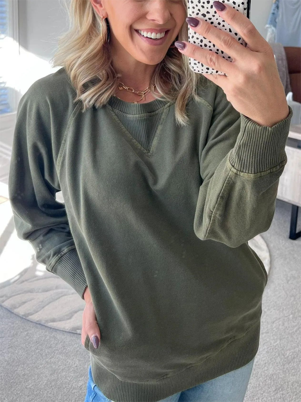 Cozy Chic Bat Sleeve Sweatshirt with Pockets – Fall & Winter Must-Have
