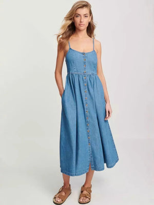 🩵 Trendy Denim Suspender Dress for Women – Chic, Comfy & Stylish Must-Have 👗🔥