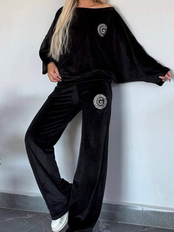 Luxe Gold Velvet Two-Piece Set – Chic Bat Sleeve Lounge Outfit