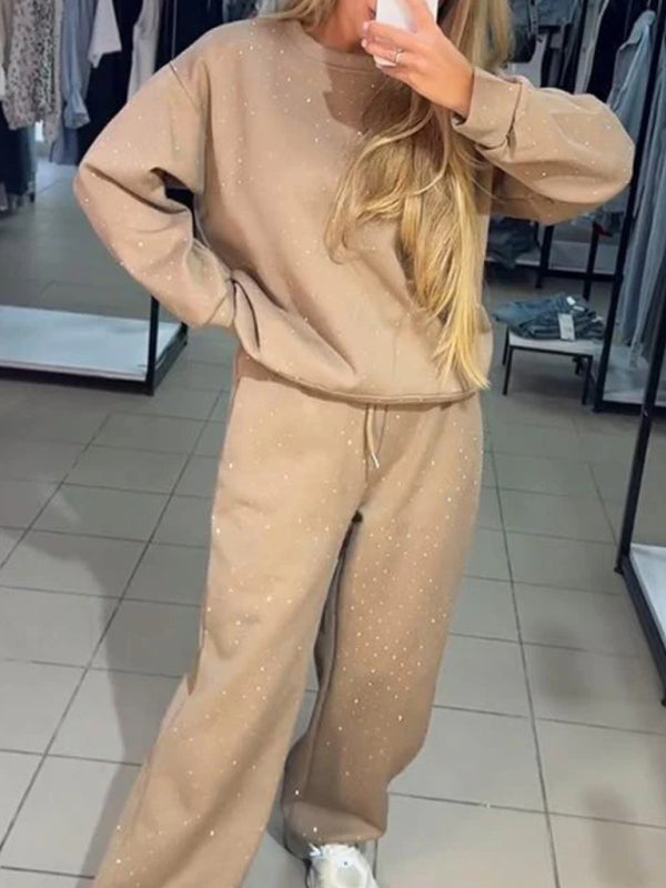 Chic & Sparkly 2-Piece Lounge Set – Comfy, Stylish & Trendy