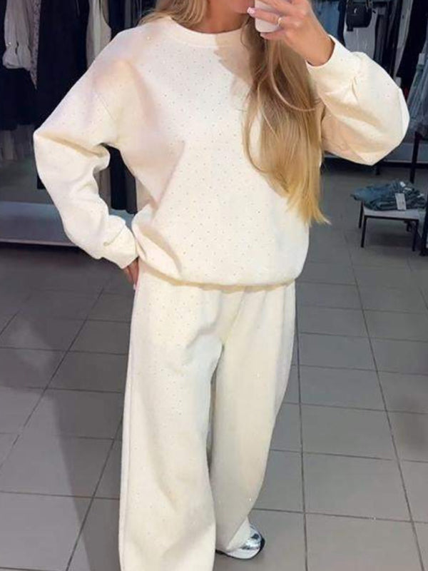 Chic & Sparkly 2-Piece Lounge Set – Comfy, Stylish & Trendy