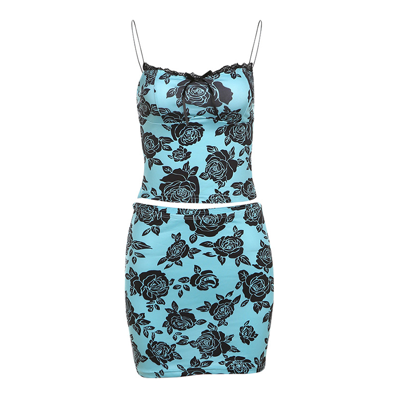 ✨ Floral Chic Two-Piece Skirt Set – Sexy Rose Print, Slim Fit, Summer Vibes 🌹✨